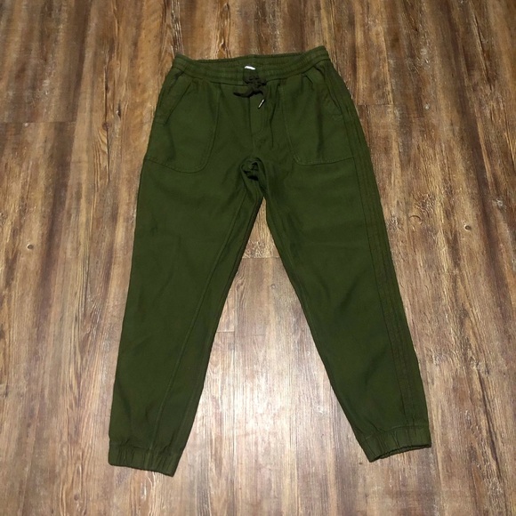 Athleta The Fallaron Jogger Women's Small Olive Army Green Utility Comfy Active - Picture 1 of 7
